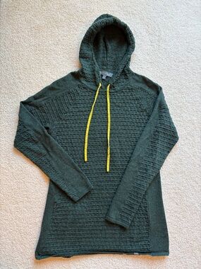 Women’s Title Nine 100% Marino Wool Textured Dark Green Hoodie